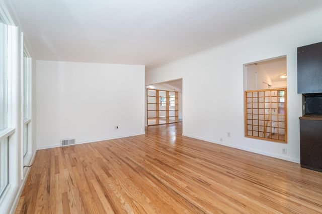 827 Westwood Avenue, Ann Arbor, MI 48103