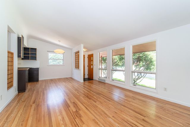 827 Westwood Avenue, Ann Arbor, MI 48103