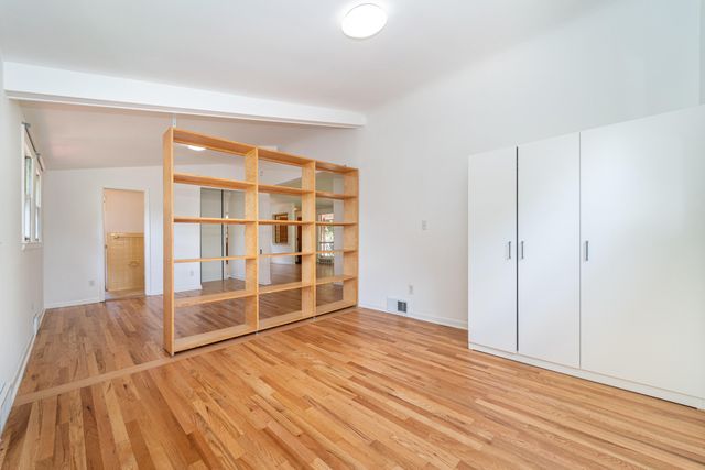 827 Westwood Avenue, Ann Arbor, MI 48103