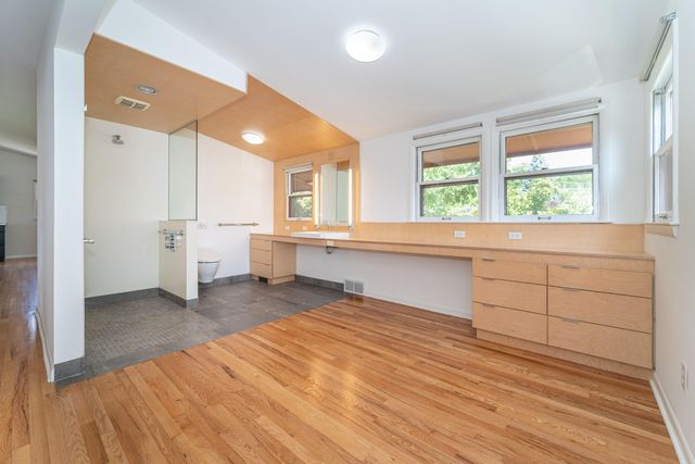 827 Westwood Avenue, Ann Arbor, MI 48103