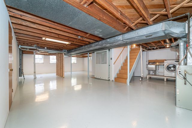 827 Westwood Avenue, Ann Arbor, MI 48103