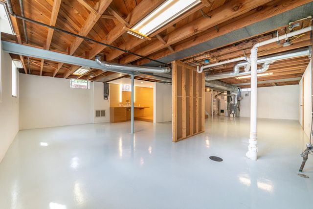 827 Westwood Avenue, Ann Arbor, MI 48103