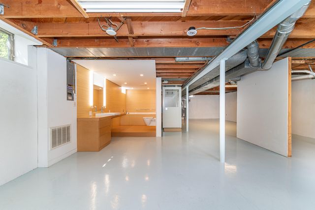 827 Westwood Avenue, Ann Arbor, MI 48103