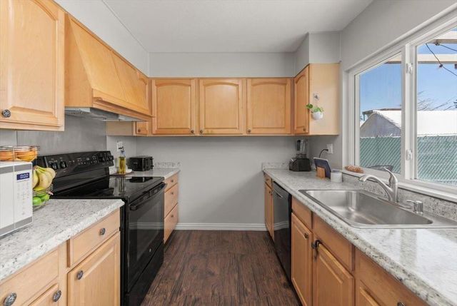 353 REINDOLLAR Avenue, Marina, CA 93933