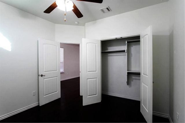4008 Millers Creek Lane, Mustang, OK 73064