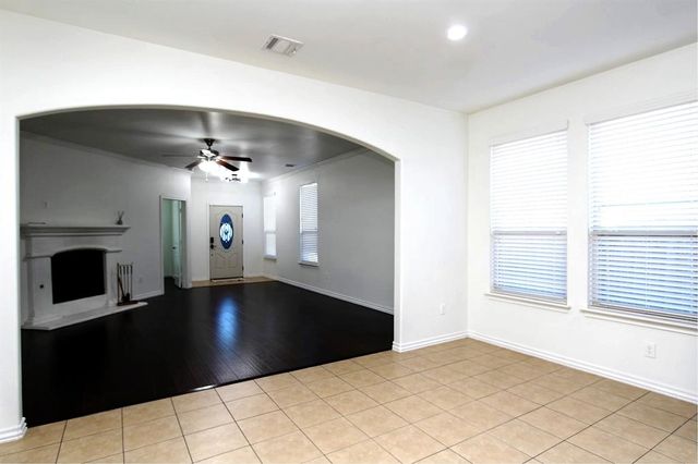 4008 Millers Creek Lane, Mustang, OK 73064