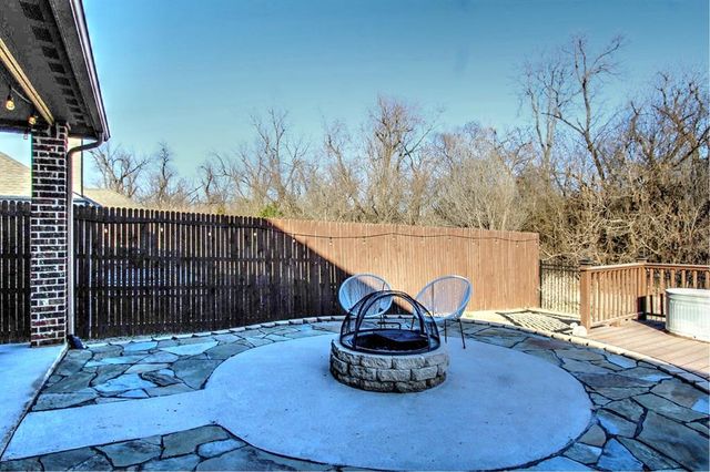 4008 Millers Creek Lane, Mustang, OK 73064