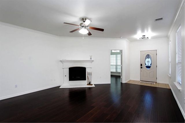 4008 Millers Creek Lane, Mustang, OK 73064