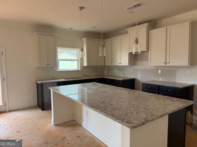 41 Woodland Road, Covington, GA 30016