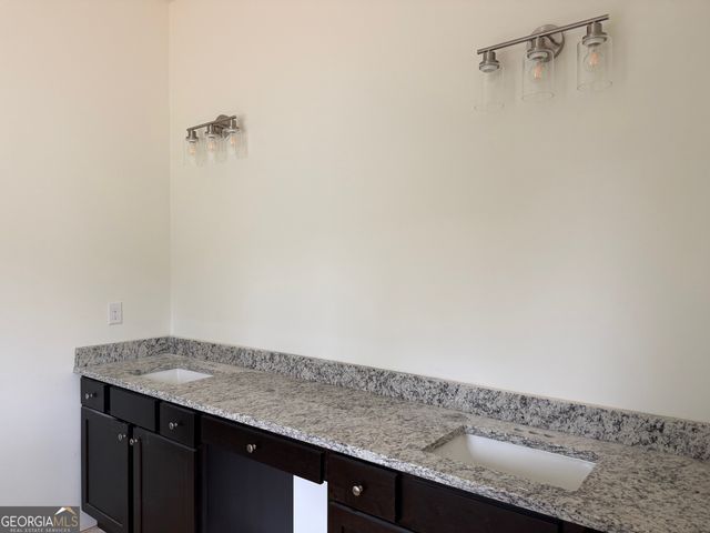 41 Woodland Road, Covington, GA 30016