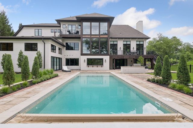 5404 Stauder Circle, Edina, MN 55436