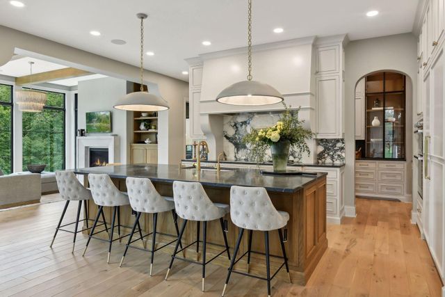 5404 Stauder Circle, Edina, MN 55436