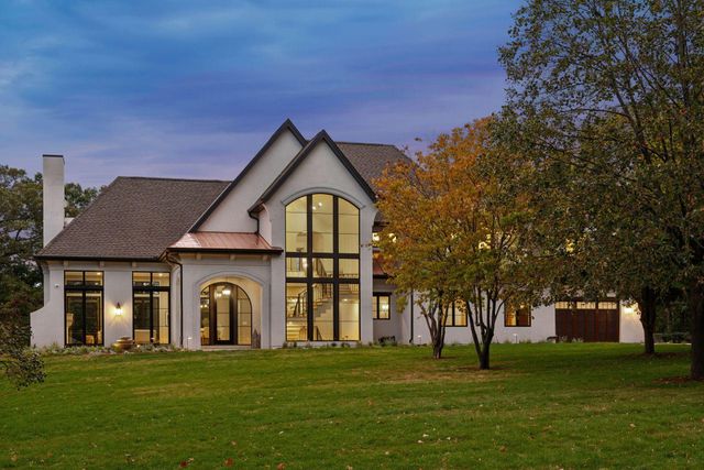 5404 Stauder Circle, Edina, MN 55436