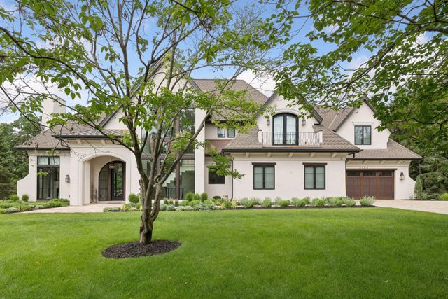 5404 Stauder Circle, Edina, MN 55436