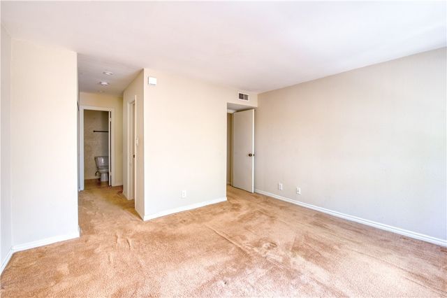 277 Pleasant Street 109, Pasadena, CA 91101