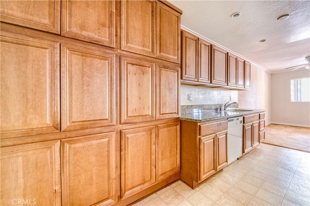 277 Pleasant Street 109, Pasadena, CA 91101