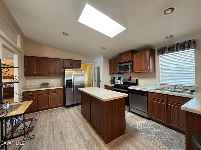 2000 Windflow Drive 76, Rosamond, CA 93560