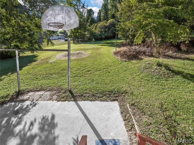 204 Twin Drive, Caseyville, IL 62232