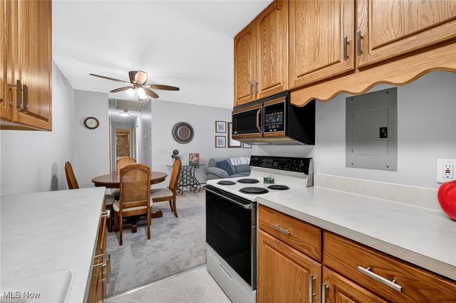 5721 Som Center Road 18, Solon, OH 44139