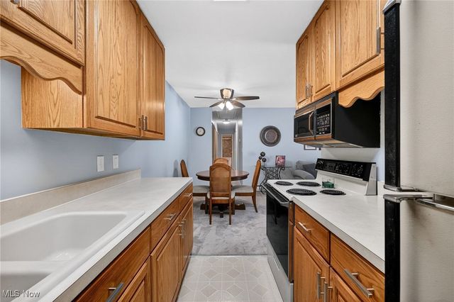 5721 Som Center Road 18, Solon, OH 44139