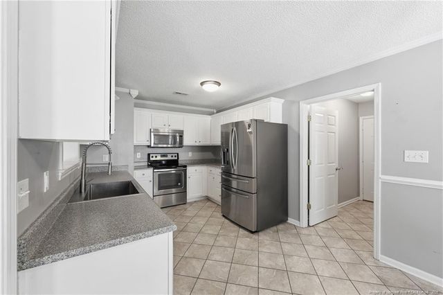 800 Bramblegate Road, Hope Mills, NC 28348