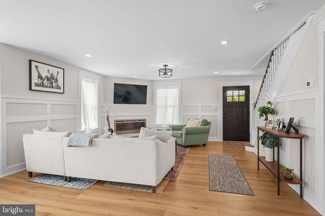 346 W CENTRAL AVE, Malvern, PA 19355