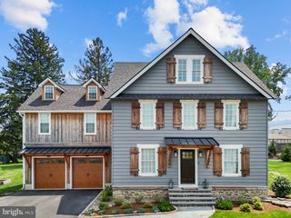346 W CENTRAL AVE, Malvern, PA 19355