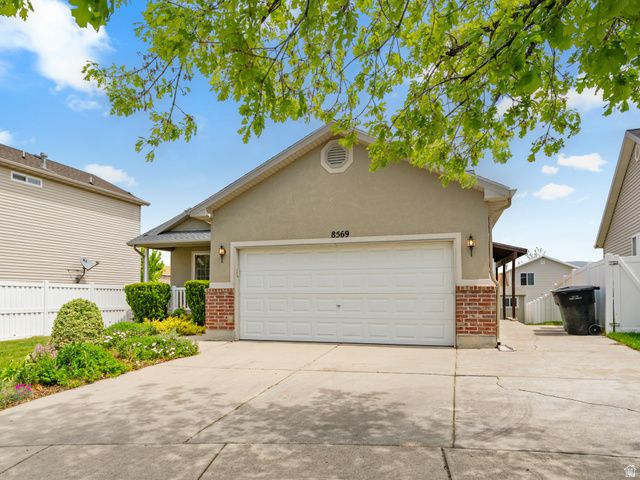 8569 S SUNRISE OAK DR, West Jordan, UT 84081