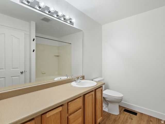 8569 S SUNRISE OAK DR, West Jordan, UT 84081