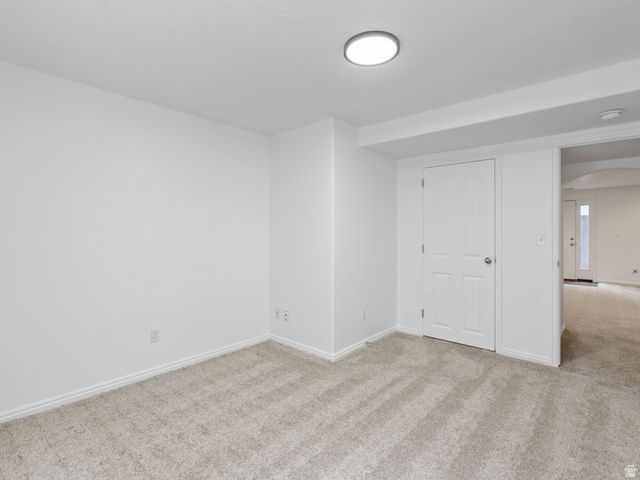 8569 S SUNRISE OAK DR, West Jordan, UT 84081