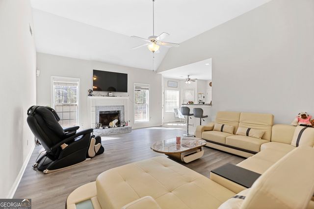 150 Chaucer Parkway, Fayetteville, GA 30214