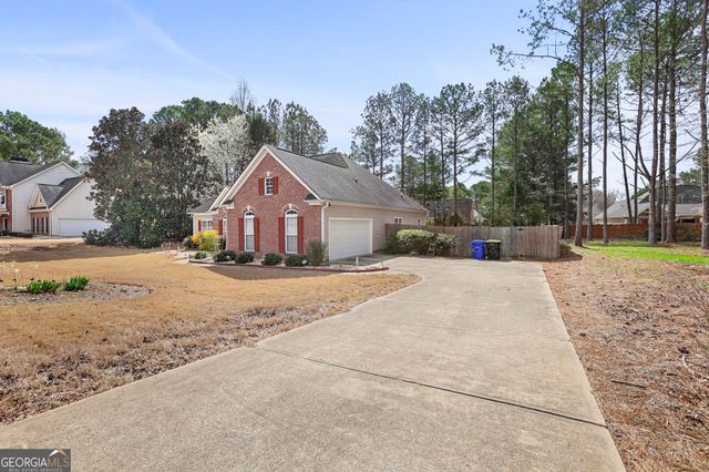 150 Chaucer Parkway, Fayetteville, GA 30214