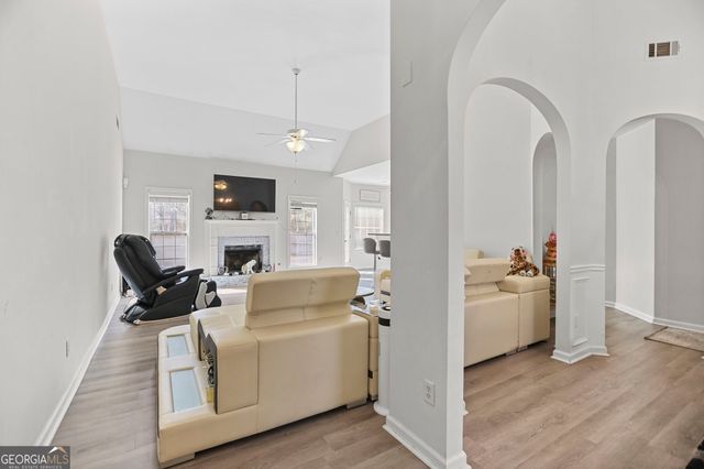 150 Chaucer Parkway, Fayetteville, GA 30214