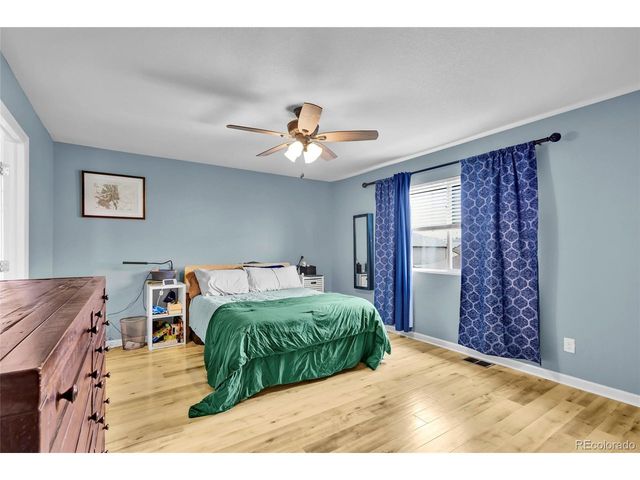 7679 Blue Water Dr, Castle Rock, CO 80108