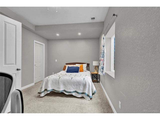 7679 Blue Water Dr, Castle Rock, CO 80108