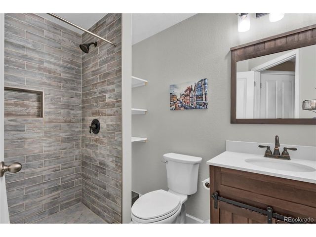 7679 Blue Water Dr, Castle Rock, CO 80108