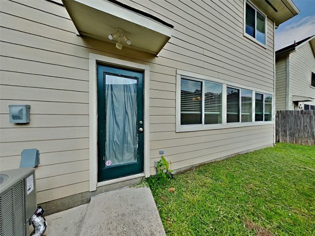 26893 Kings Park Hollow Drive, Kingwood, TX 77339