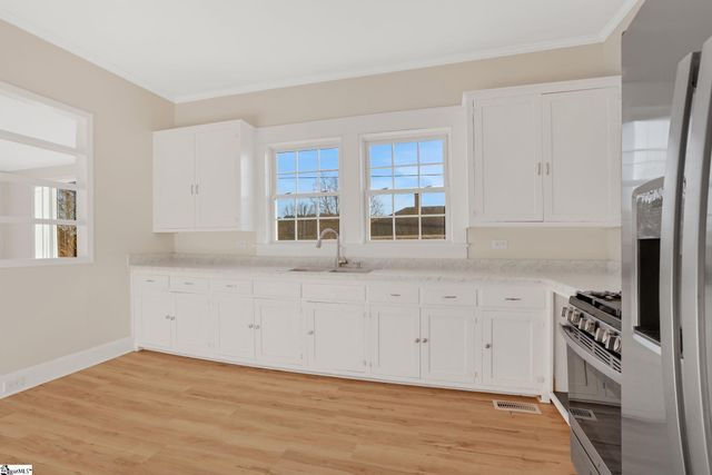 307 Dukes Avenue, Greenwood, SC 29646