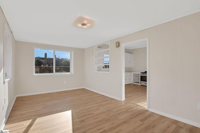 307 Dukes Avenue, Greenwood, SC 29646