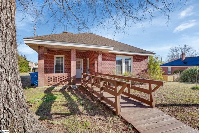 307 Dukes Avenue, Greenwood, SC 29646