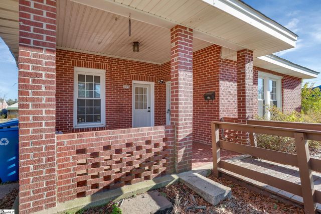 307 Dukes Avenue, Greenwood, SC 29646