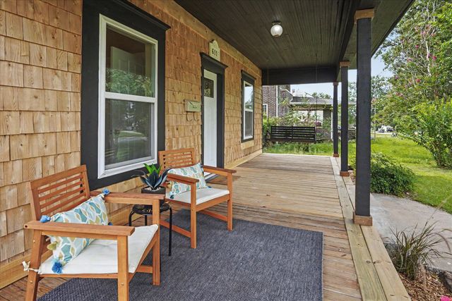611 S Poplar Street, Sapulpa, OK 74066