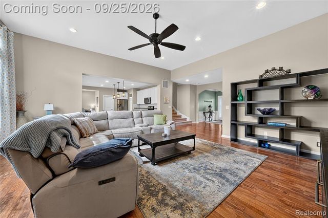 6206 Ardmore Court, Clarkston, MI 48348