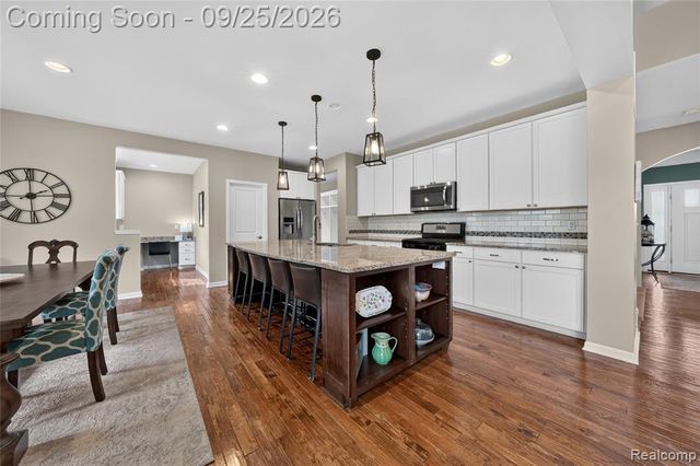 6206 Ardmore Court, Clarkston, MI 48348
