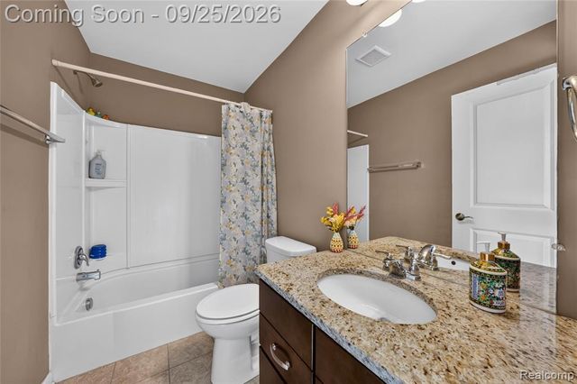 6206 Ardmore Court, Clarkston, MI 48348