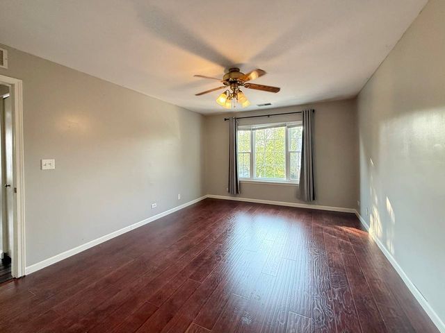 433 Gloria Lane 433, Oswego, IL 60543