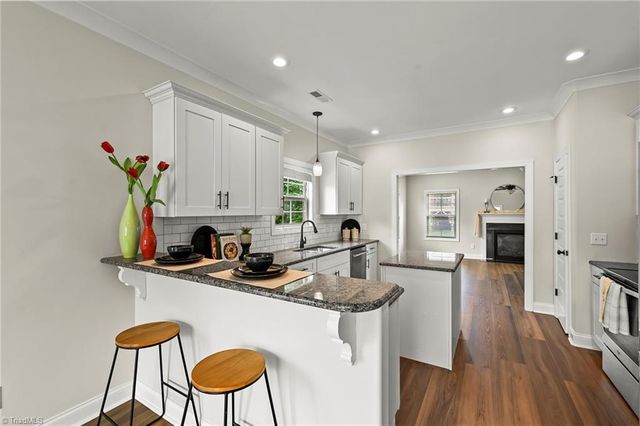 4638 Orchard Grove Drive, Clemmons, NC 27012