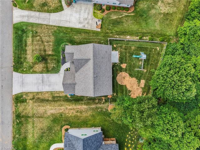 4638 Orchard Grove Drive, Clemmons, NC 27012