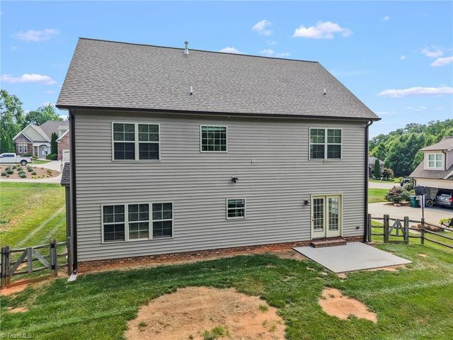 4638 Orchard Grove Drive, Clemmons, NC 27012