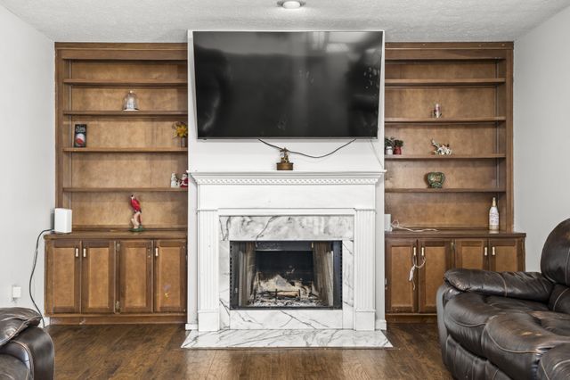 106 Hidden Forest Ln, La Vergne, TN 37086